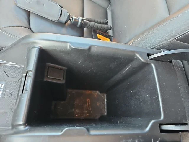 Used 2019 Black Chevrolet Z71 image 21