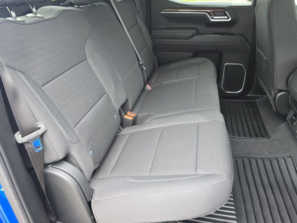 2025 Chevrolet Silverado 1500 LT - Photo 28