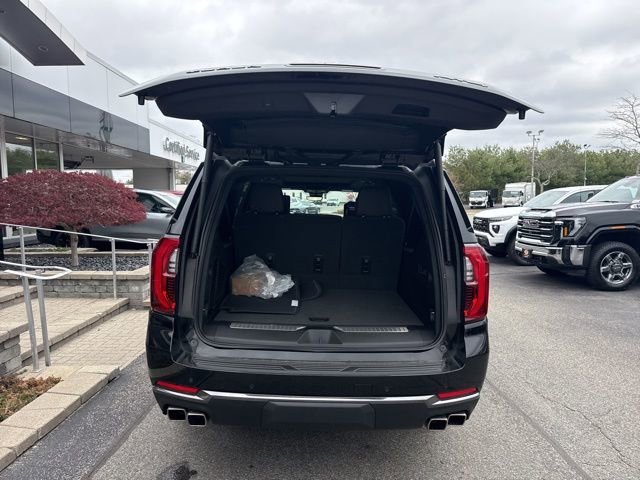 2025 GMC Yukon XL AT4 - Photo 8