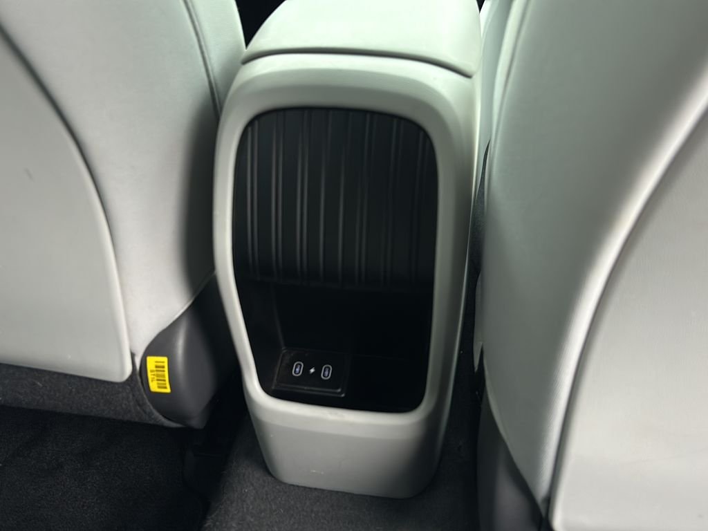 2024 Hyundai Kona SE - Photo 42