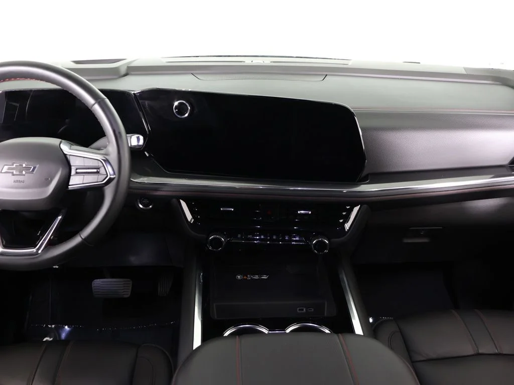 Used 2025 Black Chevrolet RST image 45
