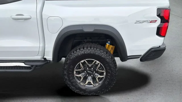 Used 2026 Summit White Chevrolet ZR2 image 34