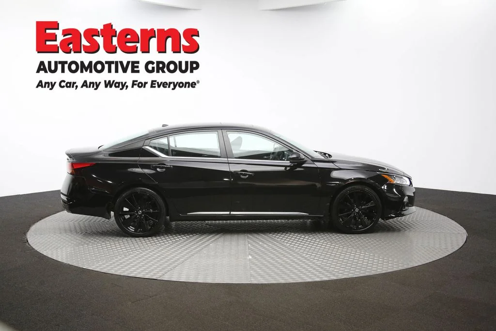 Used 2022 Black Nissan 2.5 SR image 42