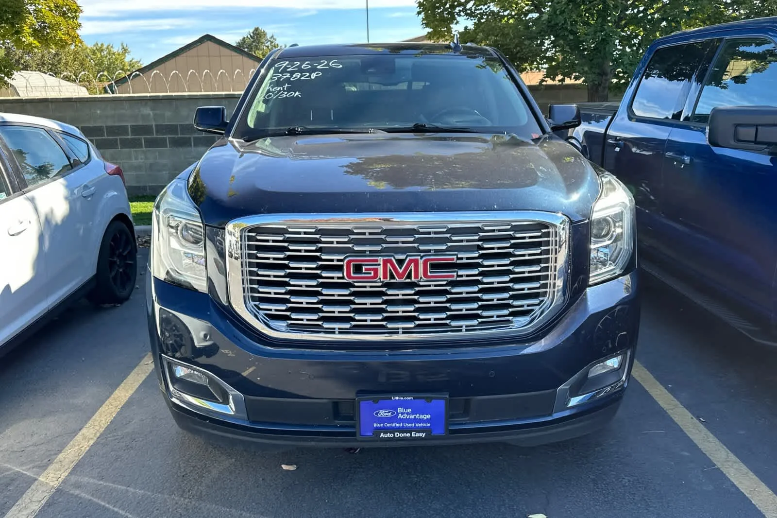 Used 2020  GMC Denali image 2