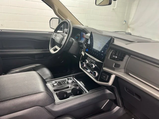 Used 2024 Silver Ford XLT image 27