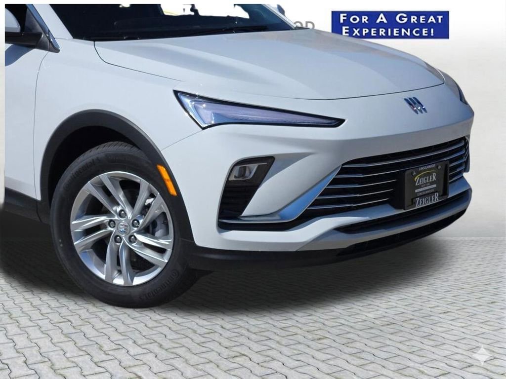 New 2026 Summit White Buick Preferred image 2
