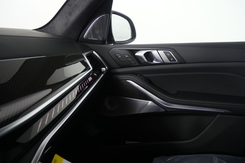 2026 BMW X7 M60i - Photo 26