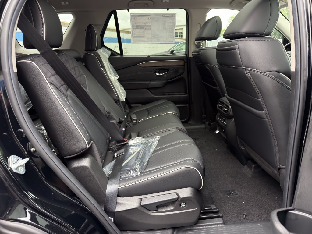 2026 Honda Pilot Elite - Photo 24