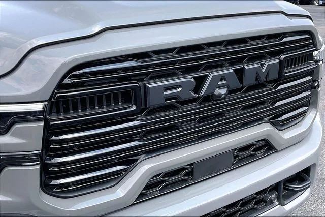 New 2026 Ceramic Gray Clear-Coat Exterior Paint RAM Laramie image 35