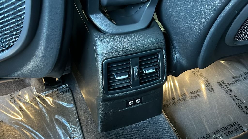 Used 2023 Blue BMW sDrive28i image 9
