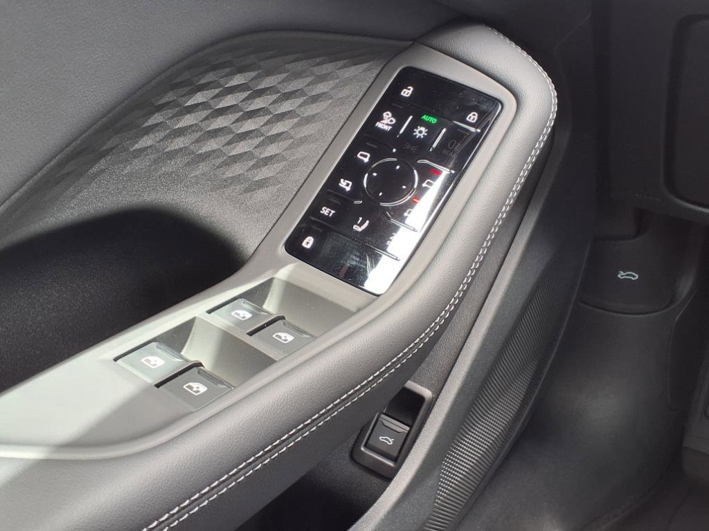 Used 2025 Black Metallic Audi Premium Plus image 19