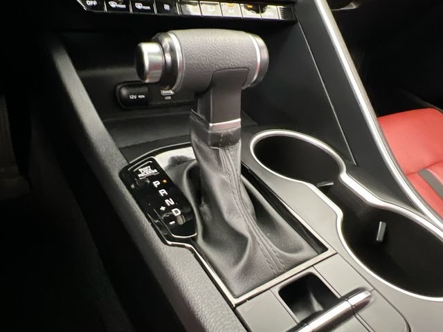 Used 2024 White Kia GT-Line image 26