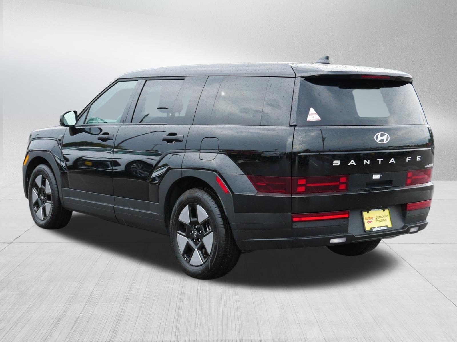 Certified Used 2026 Phantom Black Hyundai SE image 5