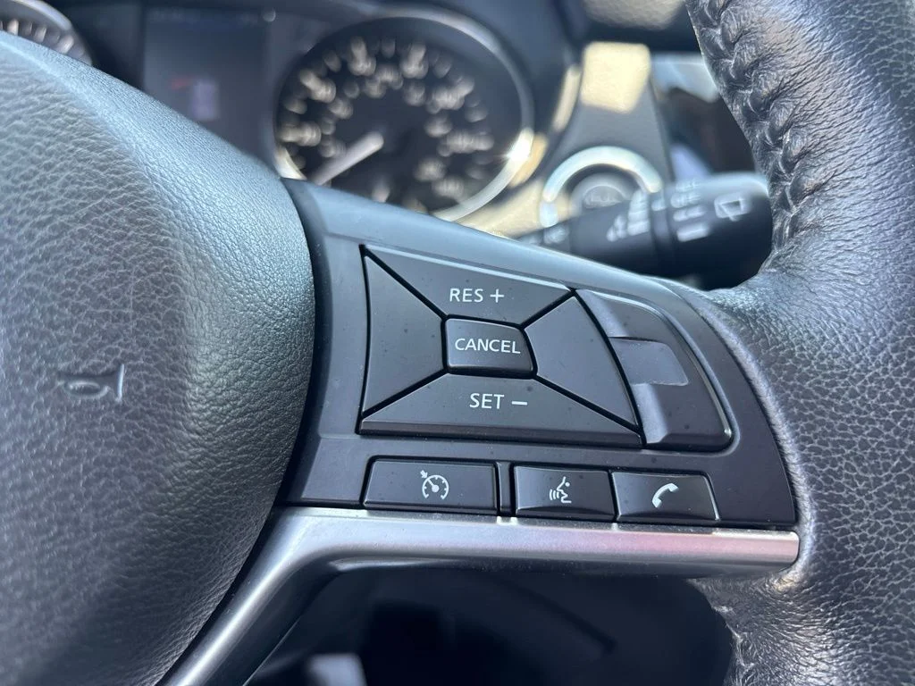 Used 2019 Gray Nissan SV image 22
