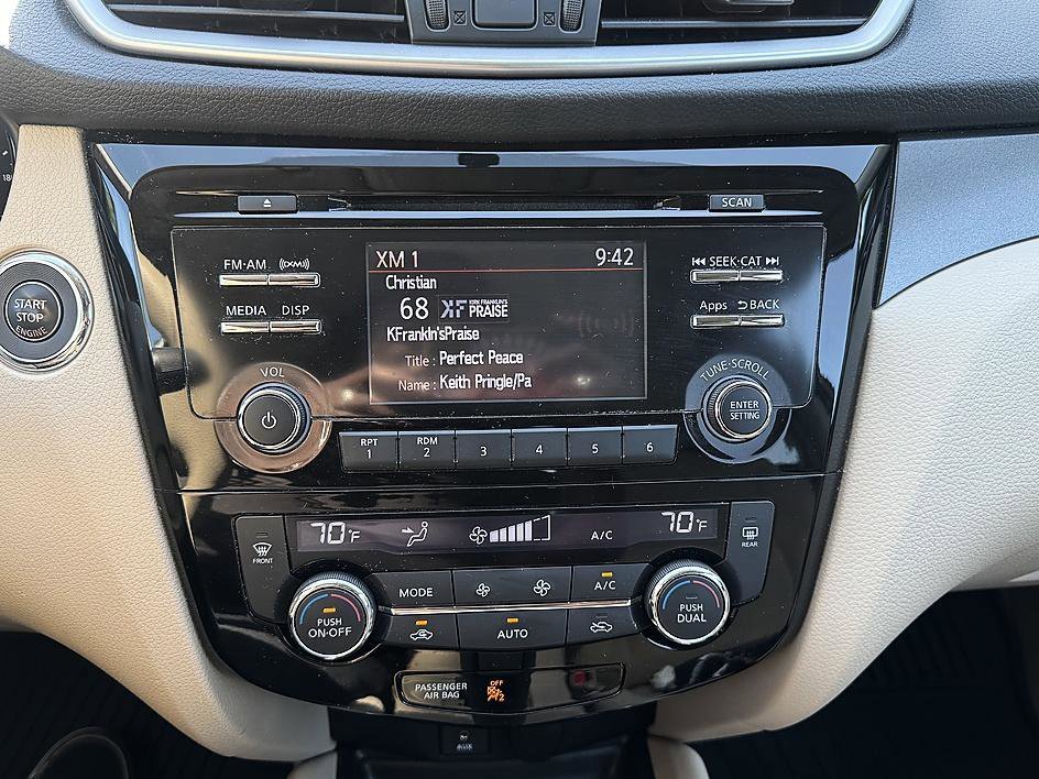 Used 2014 Gun Metallic Nissan SV image 16