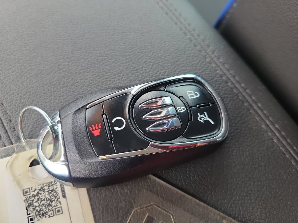 Used 2025 White Buick Sport Touring image 34