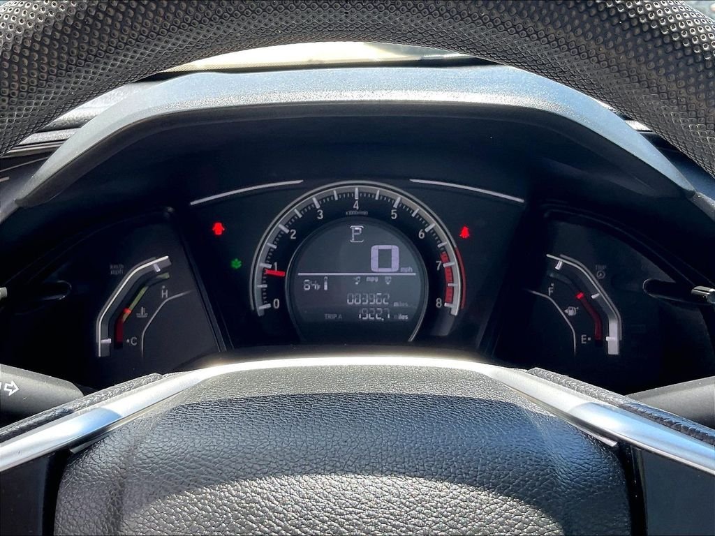 Used 2018 Silver Honda LX image 24