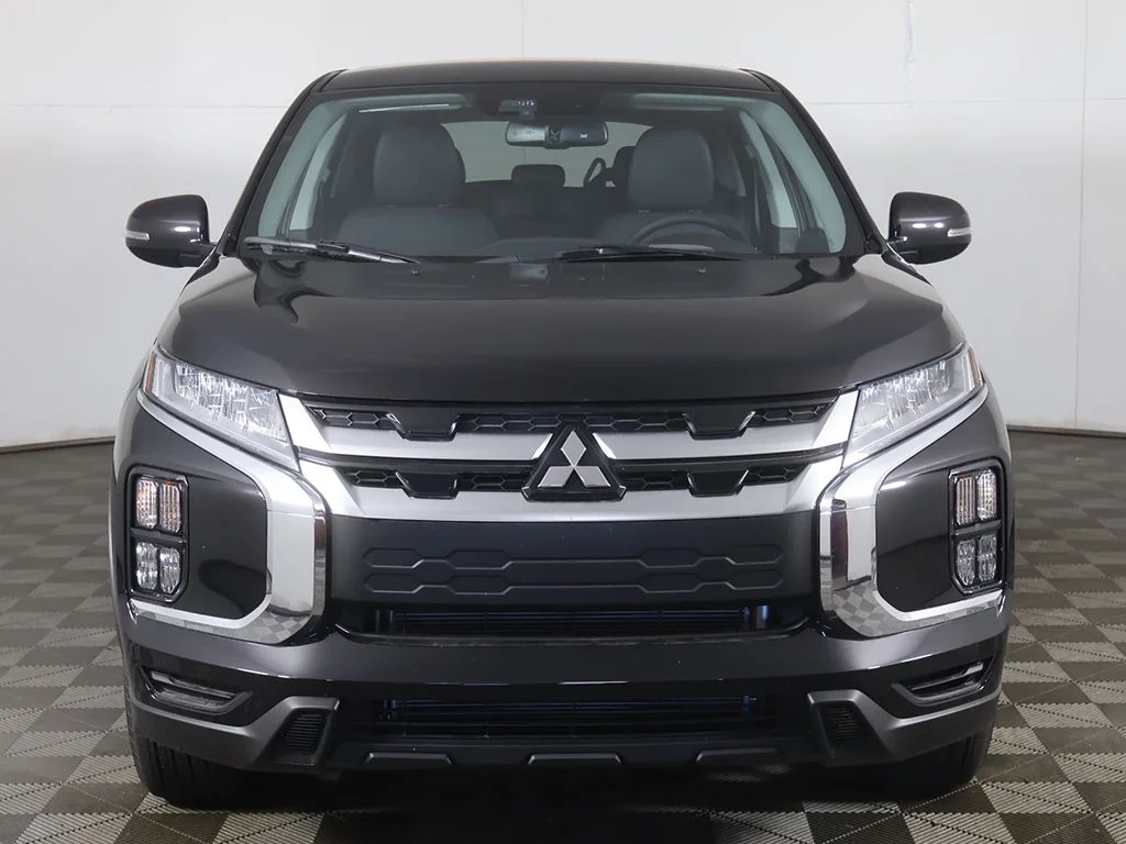 New 2026 Black Mitsubishi 2.0 SE image 9