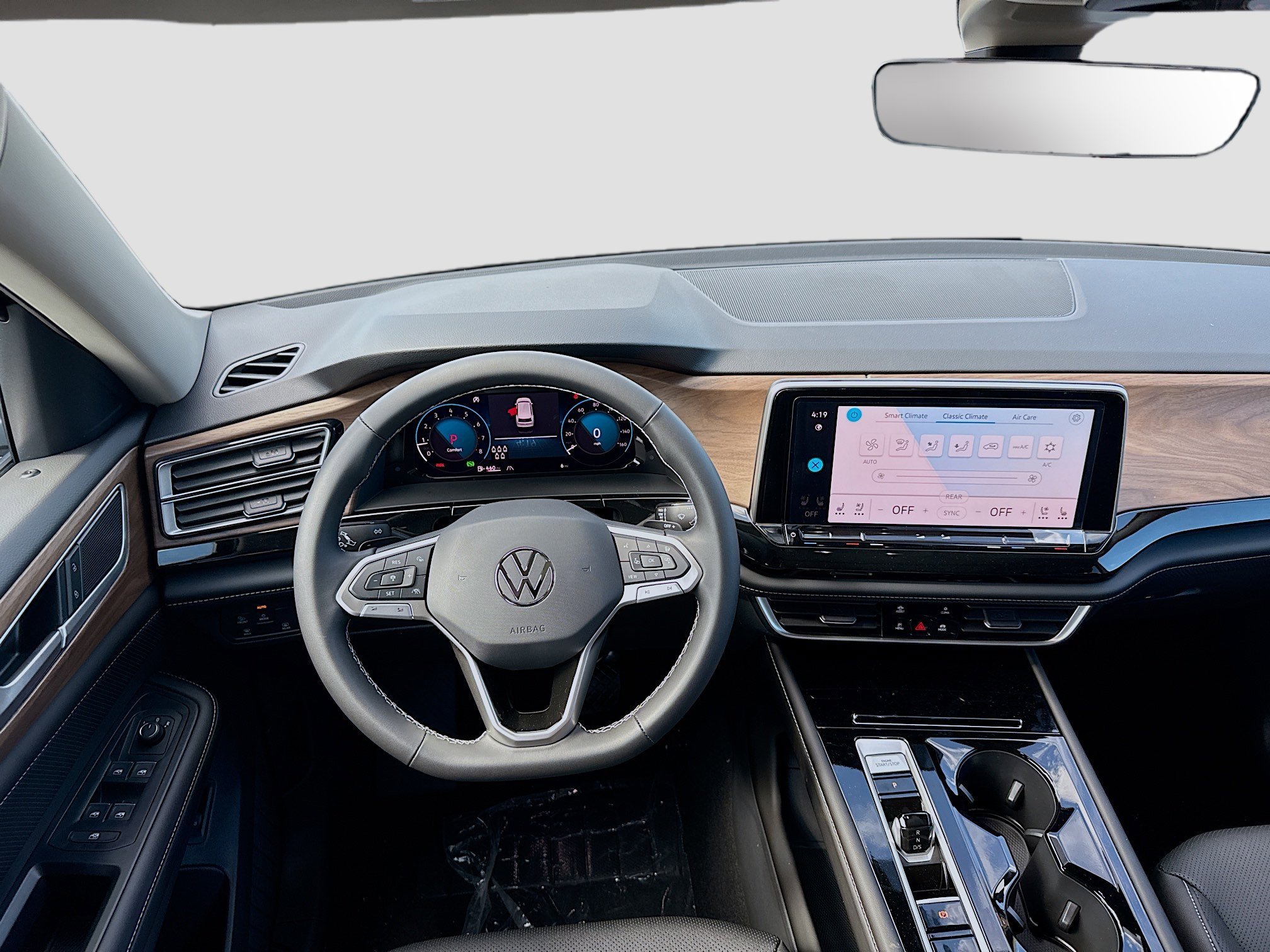 New 2026 Black Volkswagen 2.0T SE w/Technology image 17