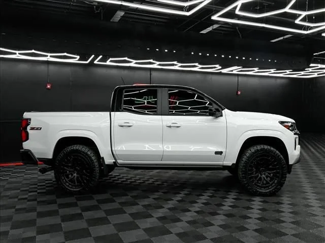 2026 Chevrolet Colorado Z71 - Photo 30
