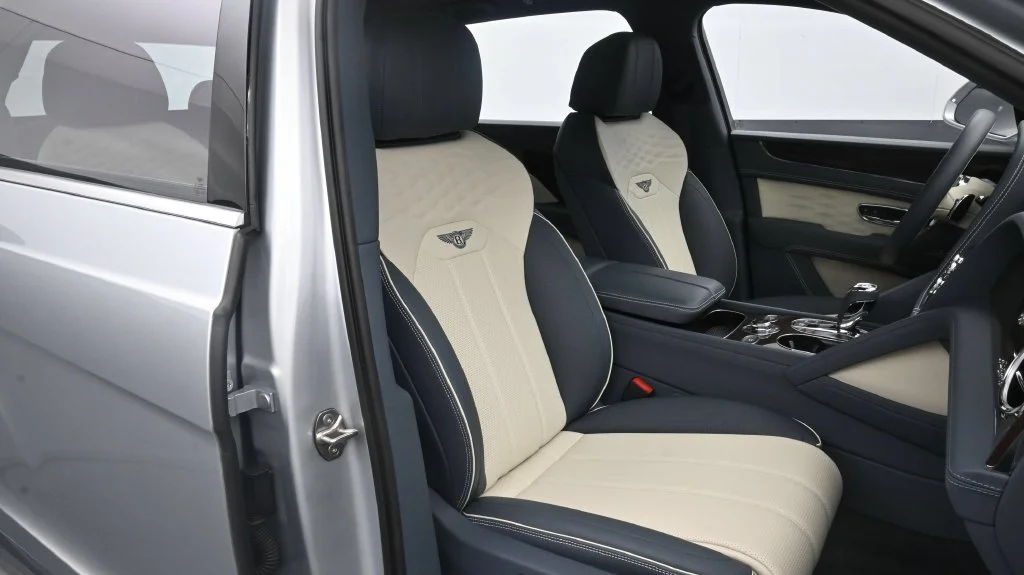 Certified Used 2023  Bentley Azure image 17