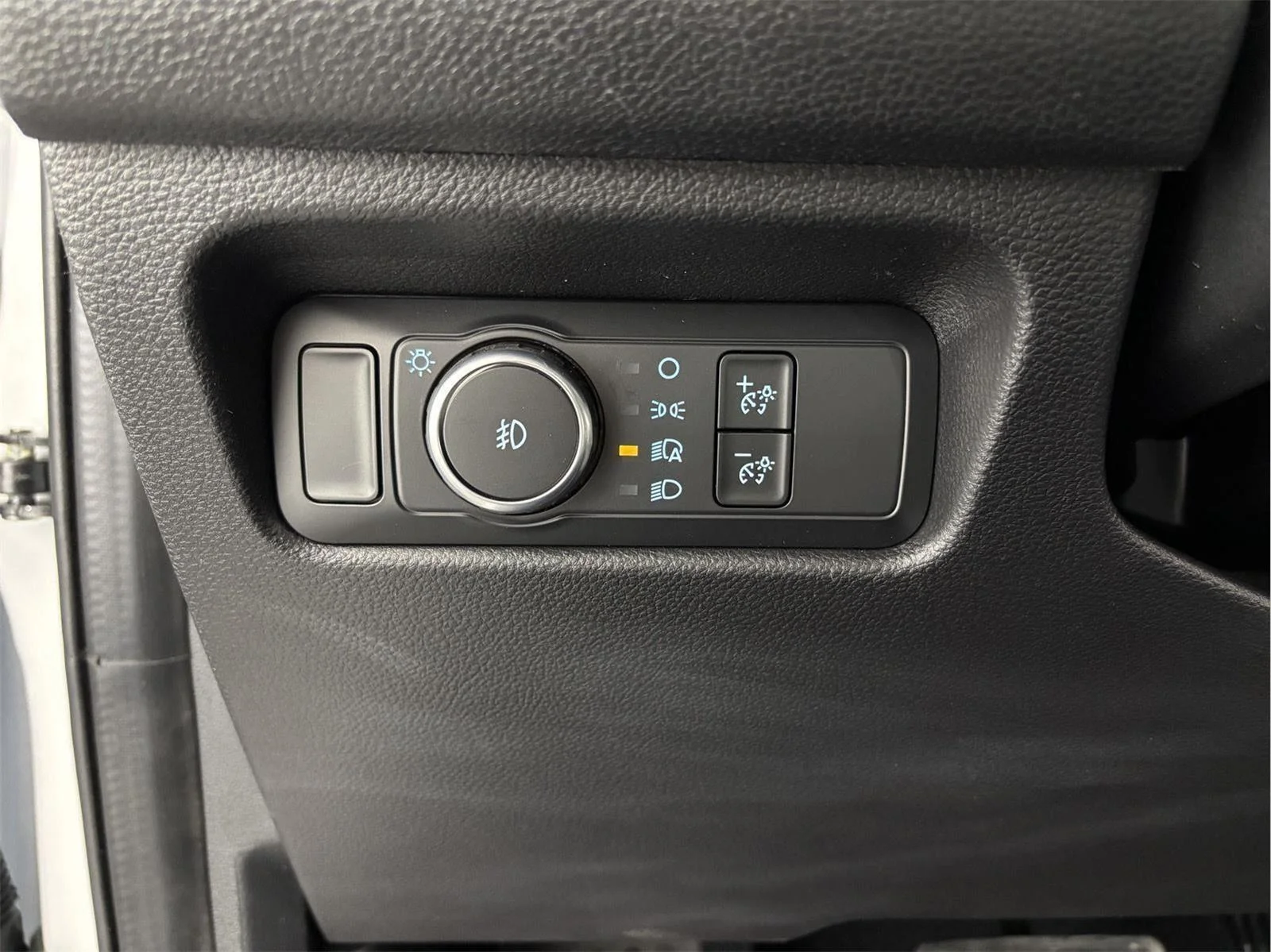 Used 2026 Oxford White Ford XL image 32