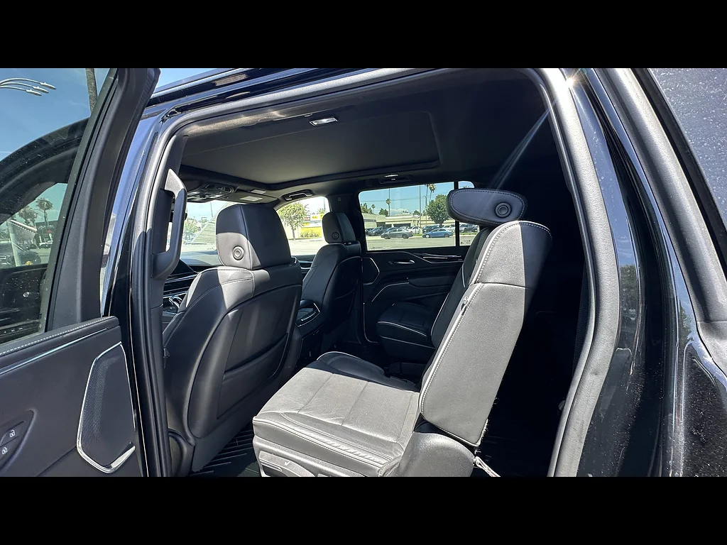 Used 2023 Black Raven Cadillac Sport image 5