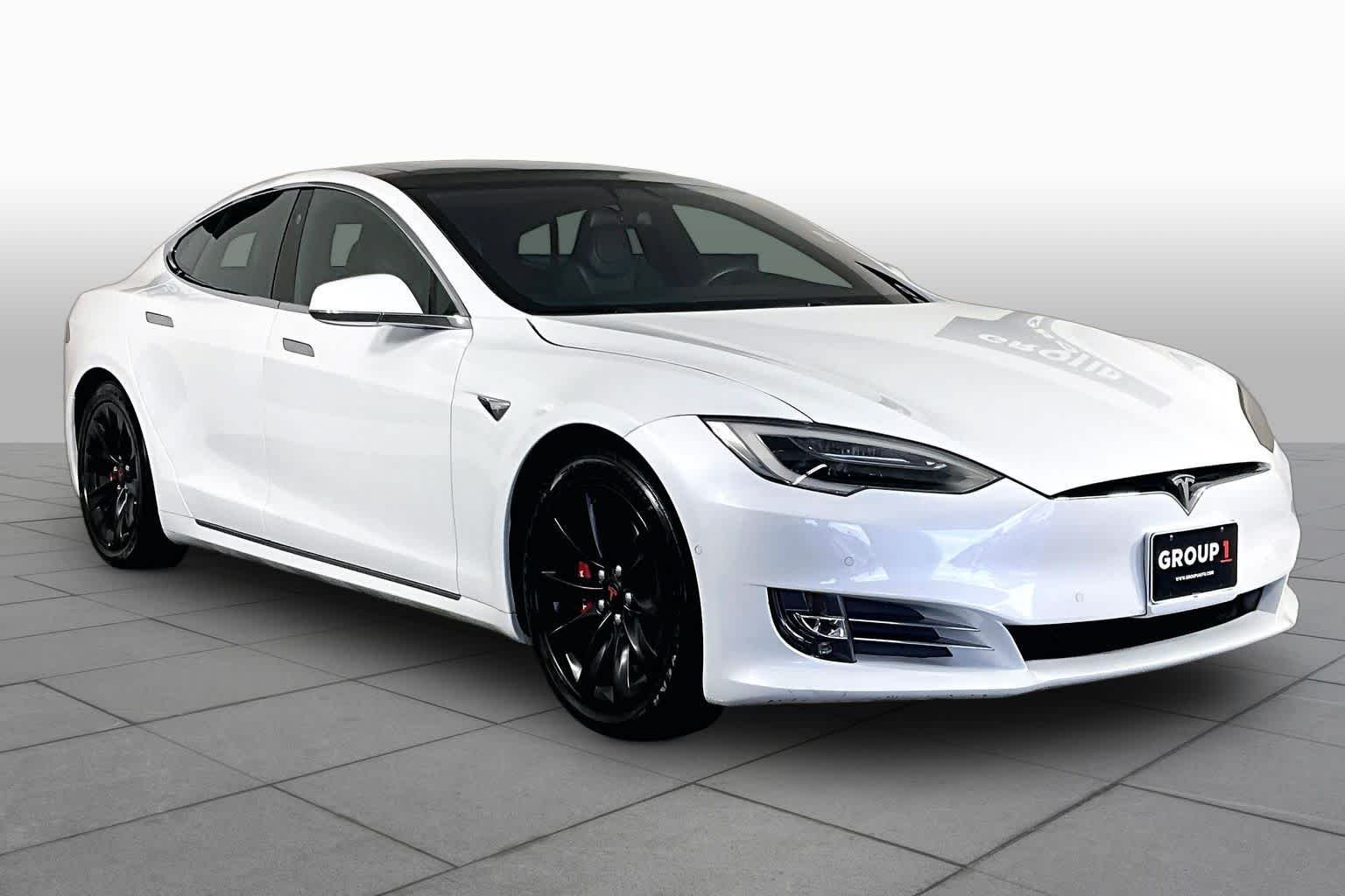 Pre-Owned 2018 Tesla Model S 75D