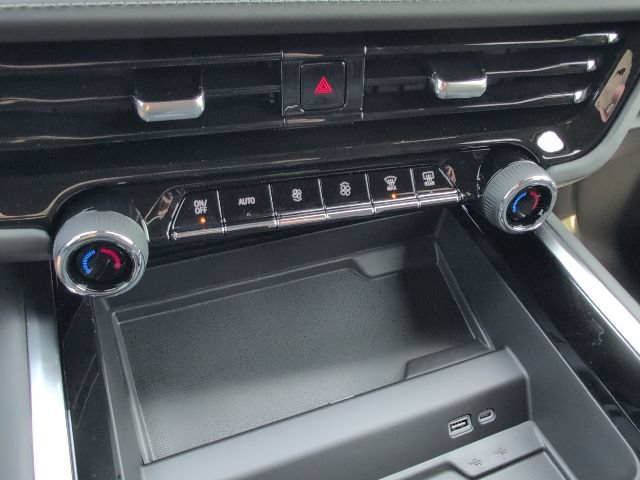 2026 Chevrolet Suburban LS - Photo 24