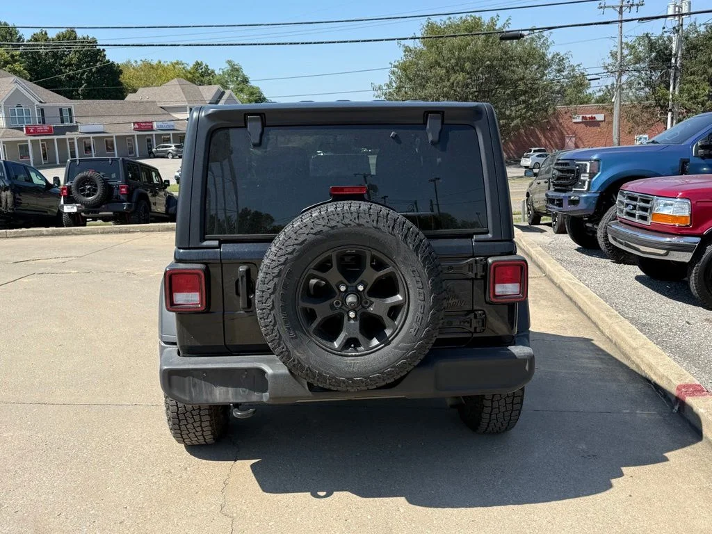 Used 2022 Black Jeep Willys image 7