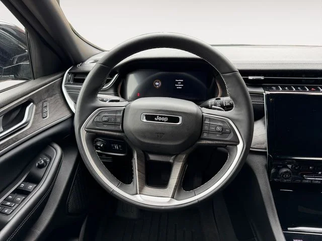 Used 2024 Gray Jeep Limited image 12