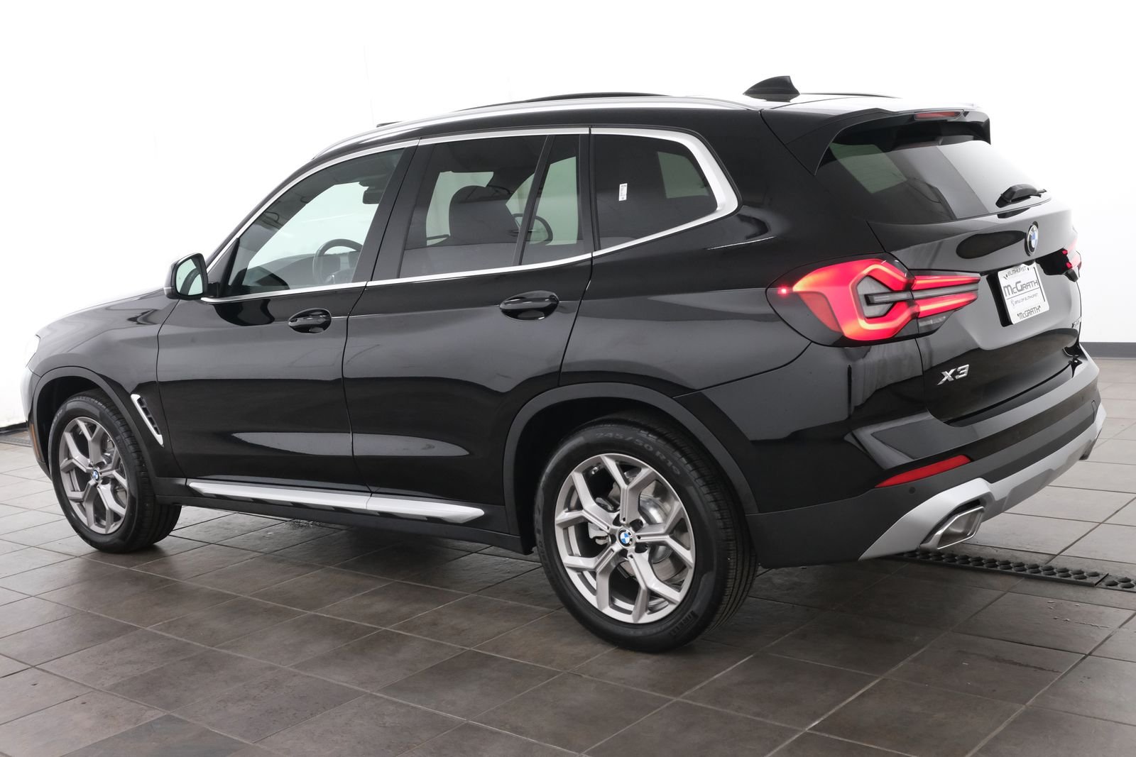 Certified Used 2023 Jet Black BMW xDrive30i image 3