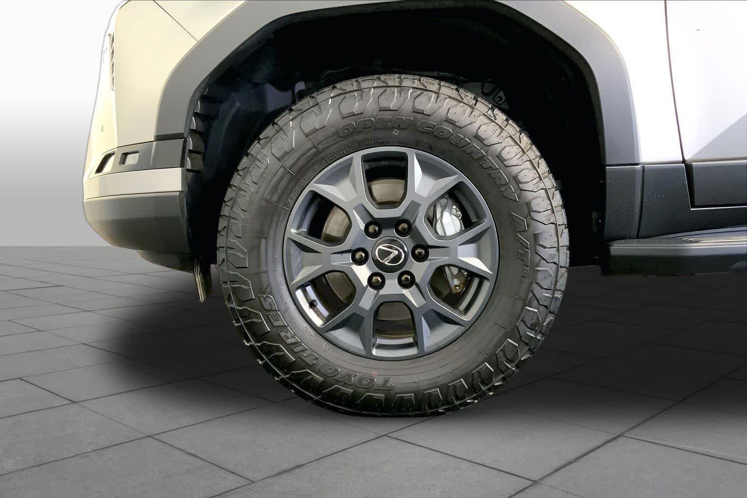 Used 2026 Atomic Silver Lexus Overtrail+ image 11