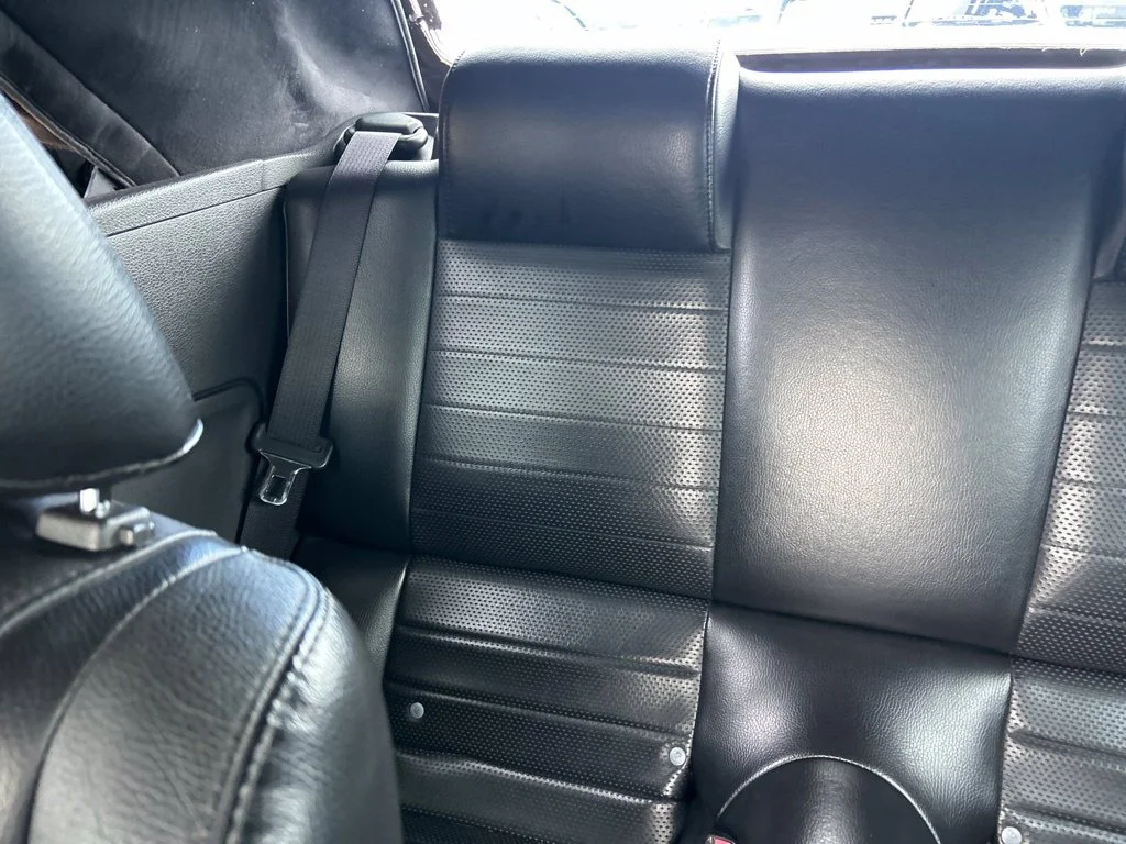 Used 2006 Black Clearcoat Ford  image 32