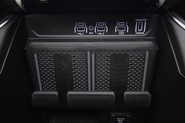New 2027 Diamond Black Crystal Pearl-Coat Exterior Paint RAM Tungsten image 25