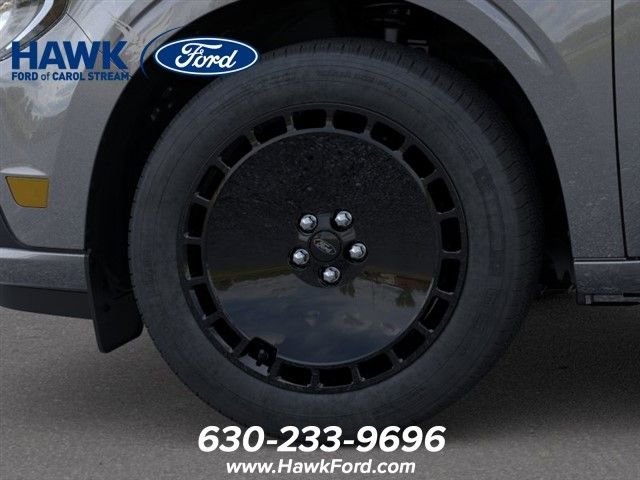 New 2025 Carbonized Gray Metallic Ford Lobo™ image 20