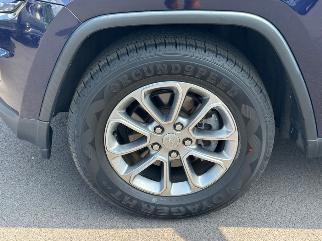 Used 2015 Blue Jeep Limited image 15