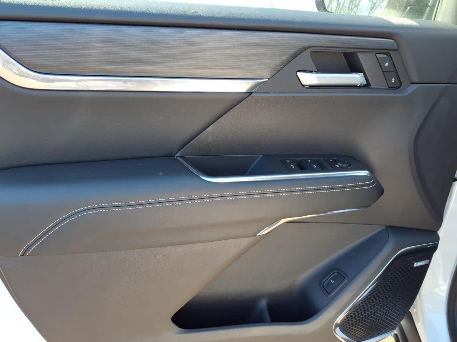 2026 GMC Acadia Elevation - Photo 11
