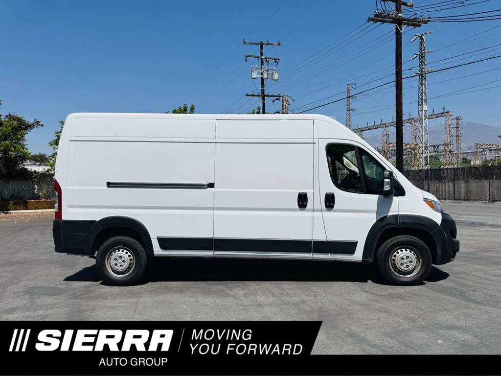 Used 2025 White Ram High Roof image 1