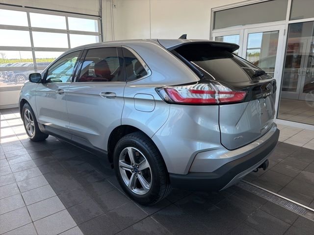 Used 2022 Silver Ford SEL image 3