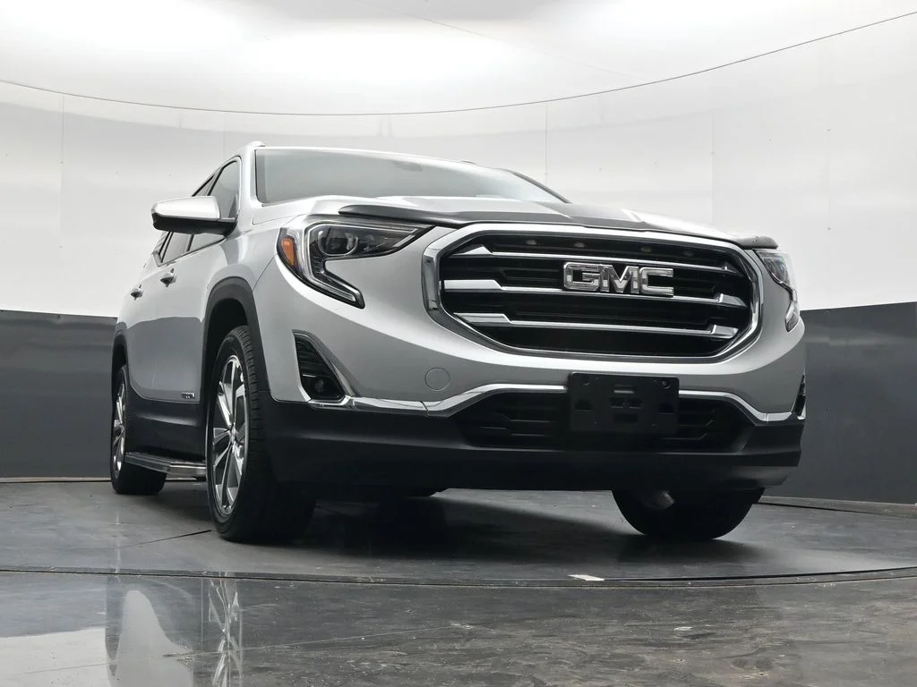 Used 2021 Silver GMC SLT image 49