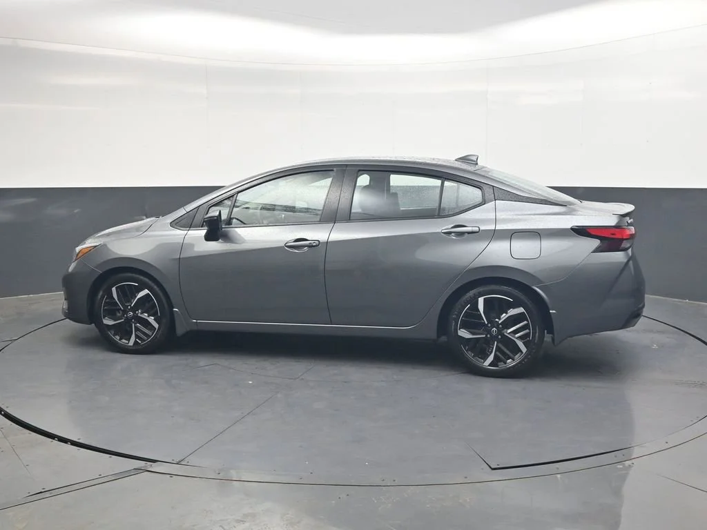 Used 2024 Gun Metallic Nissan 1.6 SR image 7