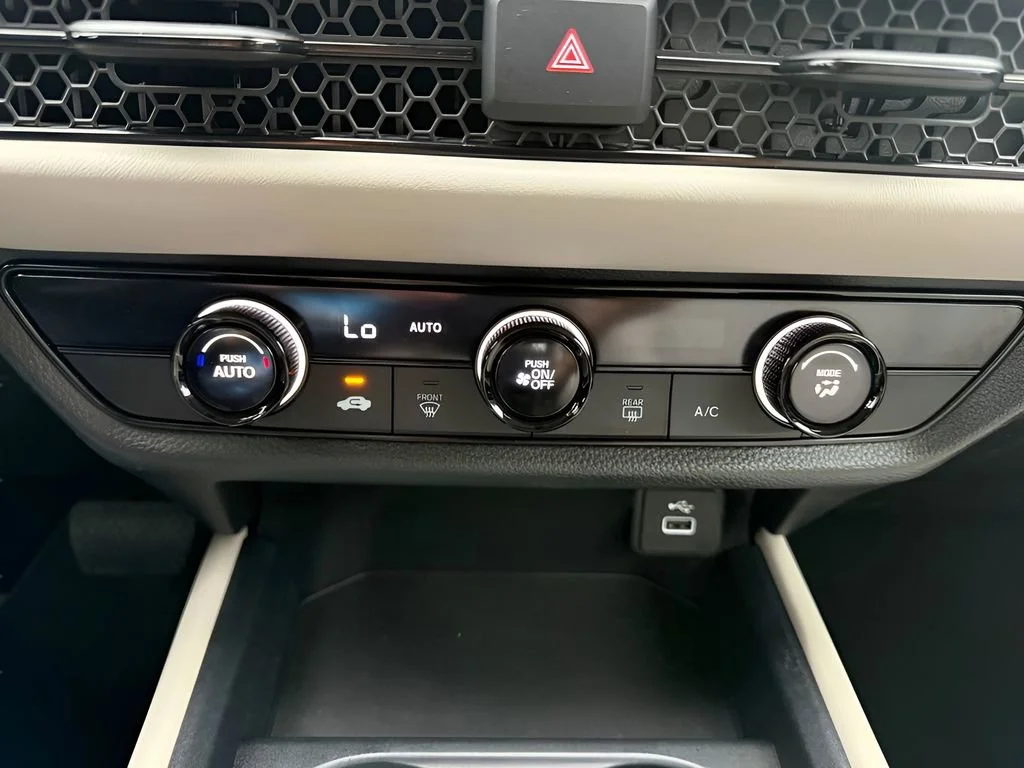 Used 2025 Silver Honda LX image 19