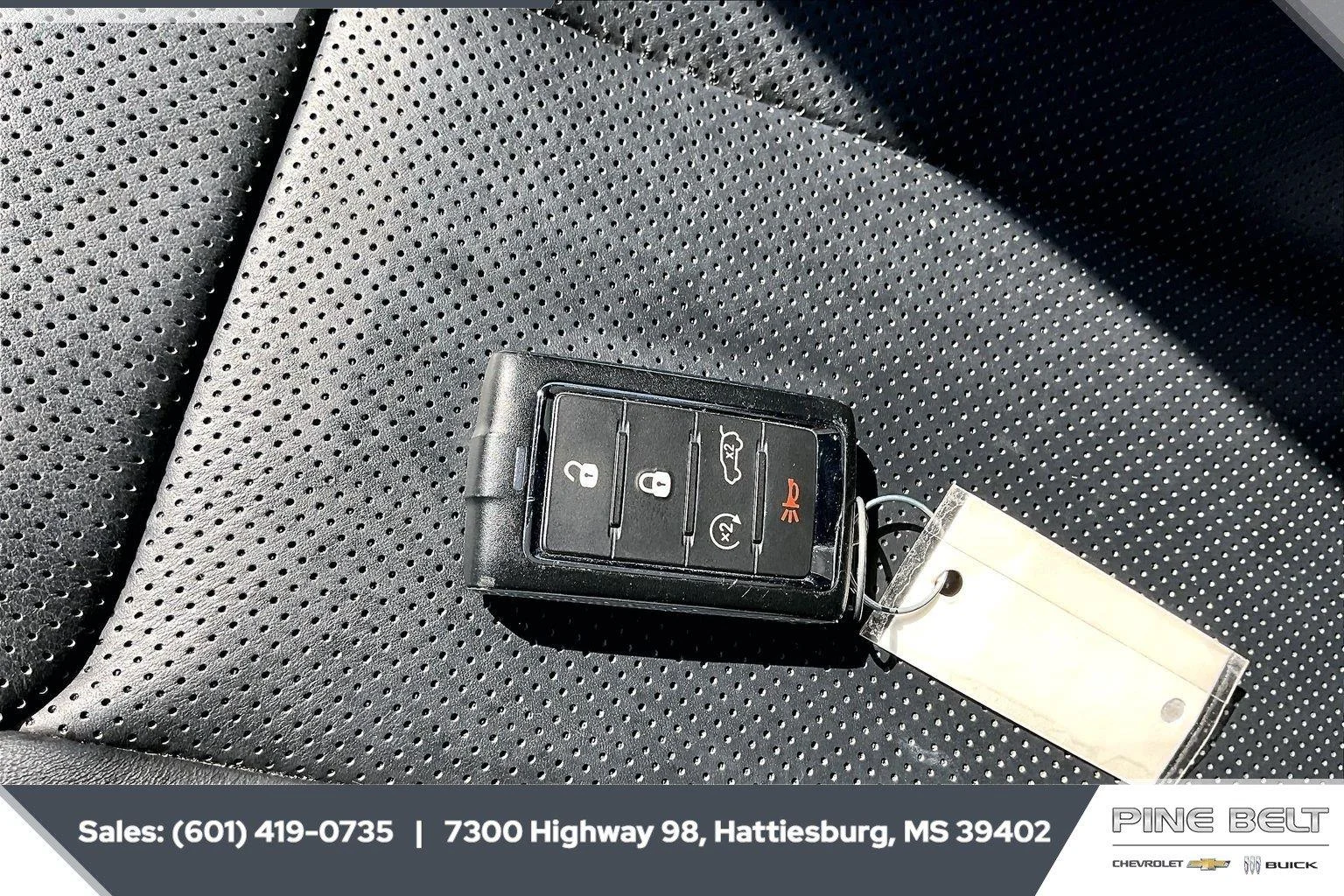 Used 2023 Baltic Gray Metallic Clearcoat Jeep Overland image 9