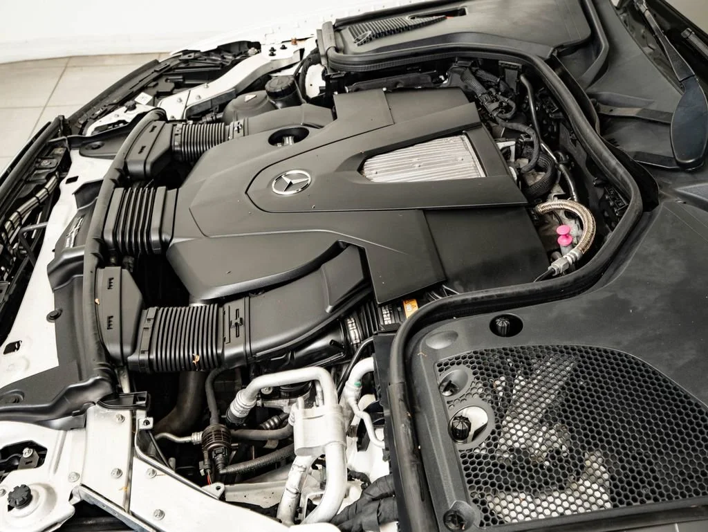 Used 2018 White Mercedes-Benz E 400 image 51