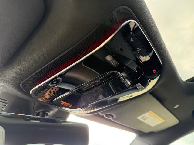 Used 2025  Mercedes-Benz GLC 300 Coupe image 27