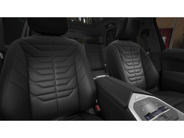 New 2027 Space Silver Metallic BMW 40 xDrive image 11