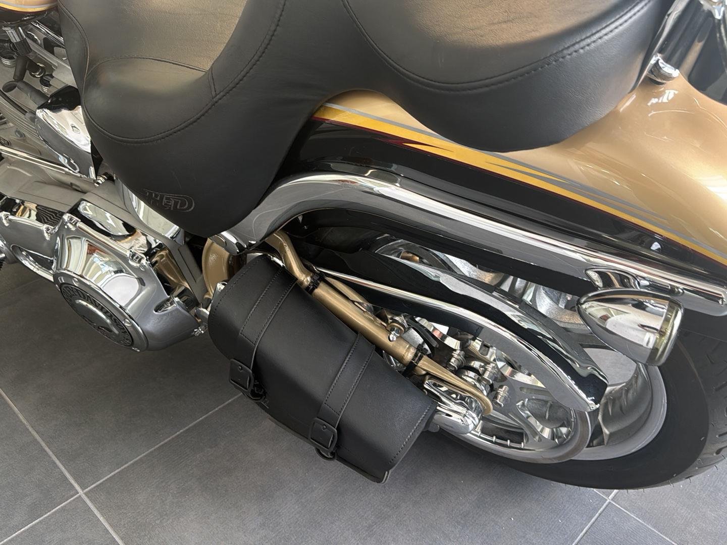 Used 2003 gold Harley Davidson Screaming Eagle image 15