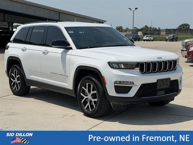 Used 2024 Bright White Clearcoat Jeep Limited image 2