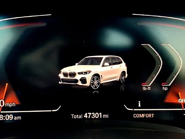 Used 2023 White BMW sDrive40i image 18